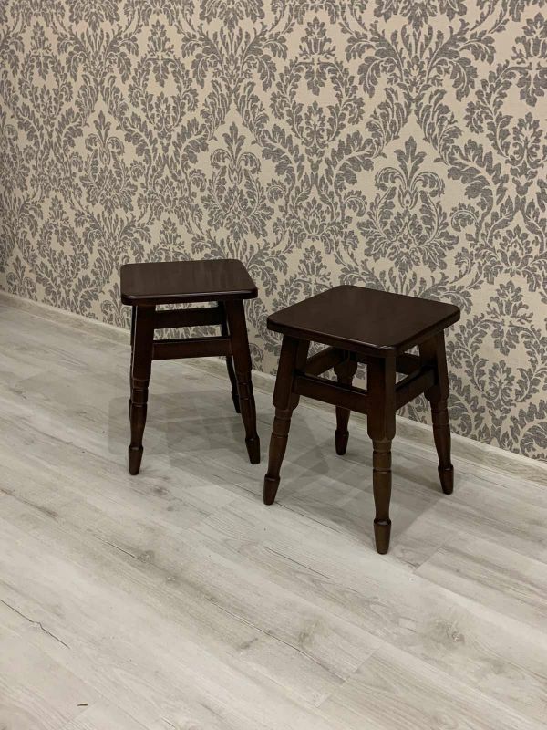 Табурет дерев’яний / горіх темний