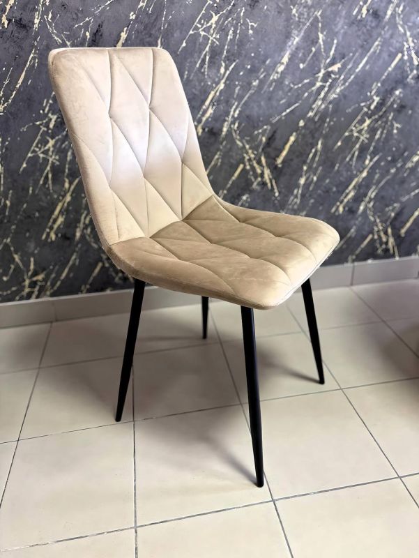 Стільчики PIADO беж-золотий